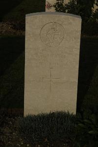 Philosophe British Cemetery Mazingarbe - Richards, A H