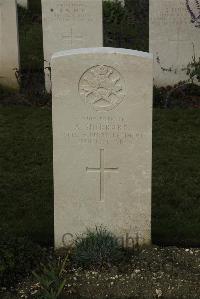 Philosophe British Cemetery Mazingarbe - Sherrard, A