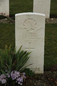 Philosophe British Cemetery Mazingarbe - Skilton, G H