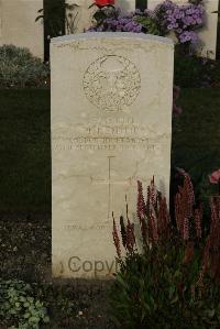 Philosophe British Cemetery Mazingarbe - Smith, Thomas Joseph