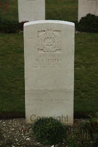 Philosophe British Cemetery Mazingarbe - Stapley, Howard Joseph