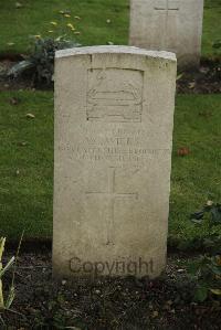 Philosophe British Cemetery Mazingarbe - Swiers, William
