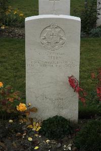 Philosophe British Cemetery Mazingarbe - Terry, S