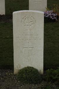 Philosophe British Cemetery Mazingarbe - Thompson, Harold Douglas