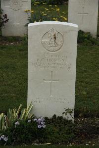 Philosophe British Cemetery Mazingarbe - Thompson, Percy Langhorn
