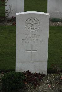 Philosophe British Cemetery Mazingarbe - Waller, A