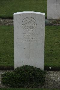 Philosophe British Cemetery Mazingarbe - Walsh, P