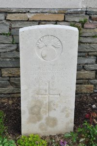 Honnechy British Cemetery - Cartwright, J