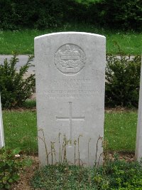 Honnechy British Cemetery - Cole, J