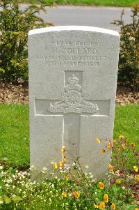 Honnechy British Cemetery - Collard, H