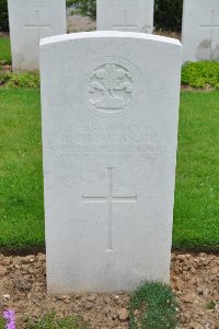 Honnechy British Cemetery - Corrigan, B