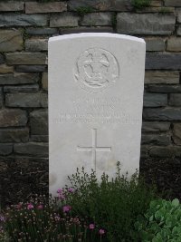 Honnechy British Cemetery - Costin, P