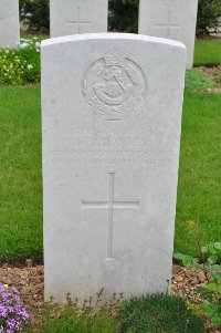 Honnechy British Cemetery - Davies, Leslie Charles