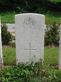 Honnechy British Cemetery - Edwards, Harry