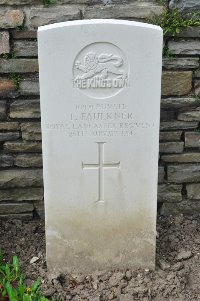 Honnechy British Cemetery - Faulkner, T