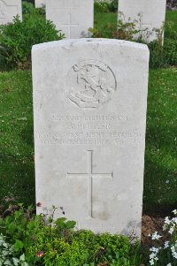 Honnechy British Cemetery - Fuller, Bernard