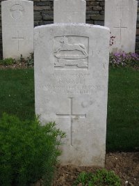 Honnechy British Cemetery - Galli, F