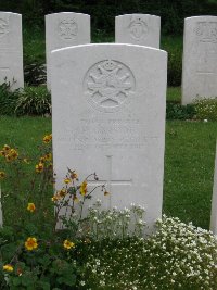 Honnechy British Cemetery - Garside, F