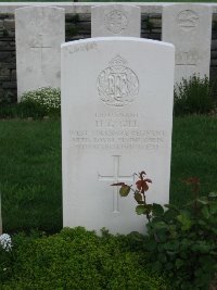 Honnechy British Cemetery - Gill, Hugh Goddard