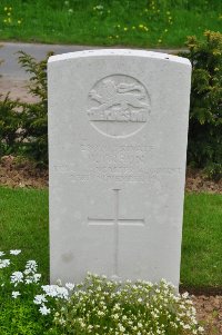 Honnechy British Cemetery - Green, W