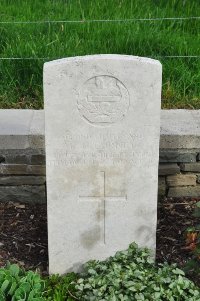 Honnechy British Cemetery - Gurney, Kenneth Gerard