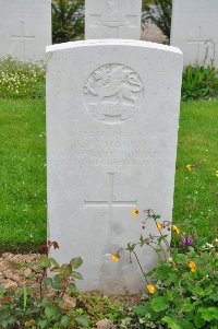 Honnechy British Cemetery - Harris, S W