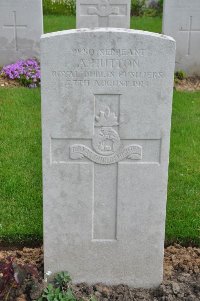 Honnechy British Cemetery - Hutton, A