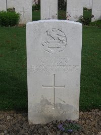 Honnechy British Cemetery - Jackson, W