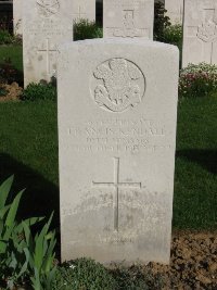 Honnechy British Cemetery - Kendall, Francis