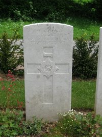 Honnechy British Cemetery - Lake, G