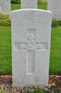 Honnechy British Cemetery - Martin, J