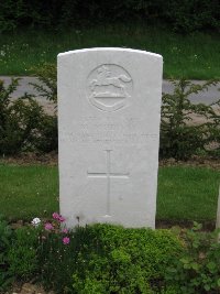 Honnechy British Cemetery - Murphy, M