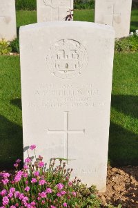 Honnechy British Cemetery - Phillips, Albert Frederick