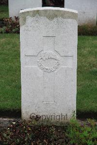 Honnechy British Cemetery - Pound, Arthur Edward John Webb