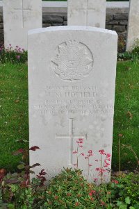 Honnechy British Cemetery - Schofield, John