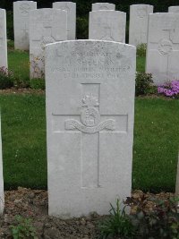 Honnechy British Cemetery - Sheeran, J