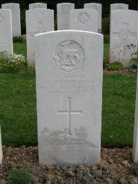 Honnechy British Cemetery - Shorthouse, William