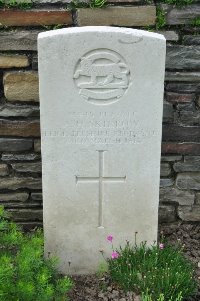 Honnechy British Cemetery - Skirrow, A H