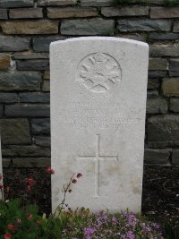 Honnechy British Cemetery - Smith, Frederick William