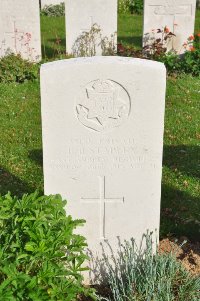 Honnechy British Cemetery - Stapley, Edward Benjamin