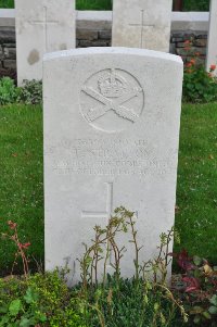 Honnechy British Cemetery - Stratton, T