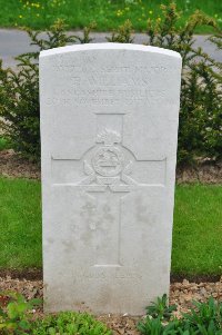 Honnechy British Cemetery - Williams, E