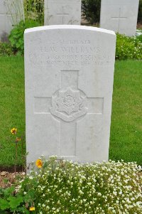 Honnechy British Cemetery - Williams, Horace