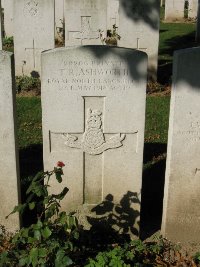 Houchin British Cemetery - Ashworth, Thomas Richard