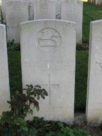 Houchin British Cemetery - Bancroft, Hartley Dean