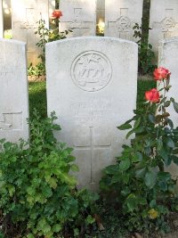 Houchin British Cemetery - Barrell, C