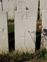 Houchin British Cemetery - Bayley, T