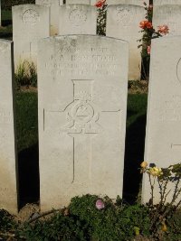 Houchin British Cemetery - Beresford, J A