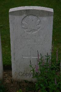 Houchin British Cemetery - Bertrand, Wilfrid Mayou