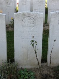 Houchin British Cemetery - Bingham, J